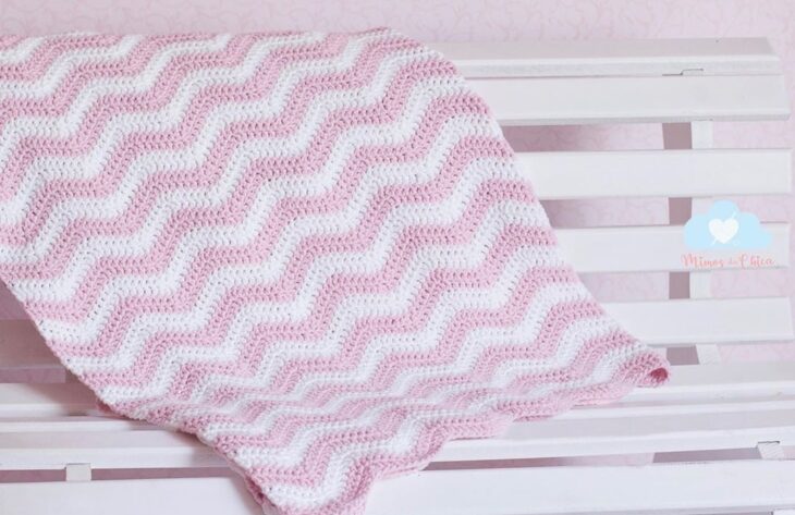 Manta rosa de crochê para bebês